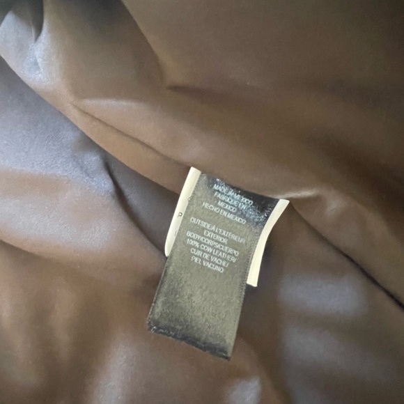 Frye leather Jacket. 100% cow leather. Fitted. - Picture 3 of 6